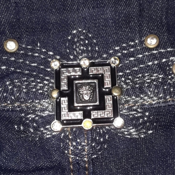 Dark Denim Jeans with jewels on the backside - Picture 4 of 4